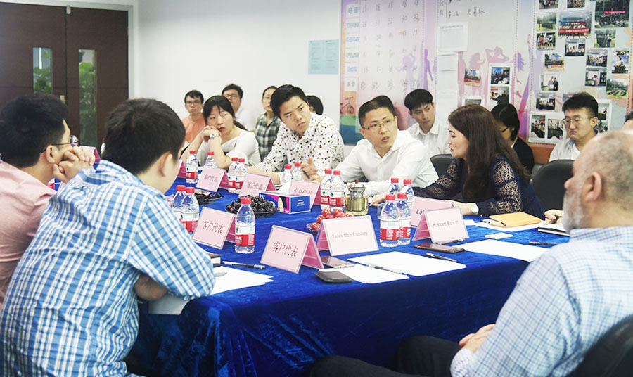 研讨会2.jpg 研讨会2.jpg